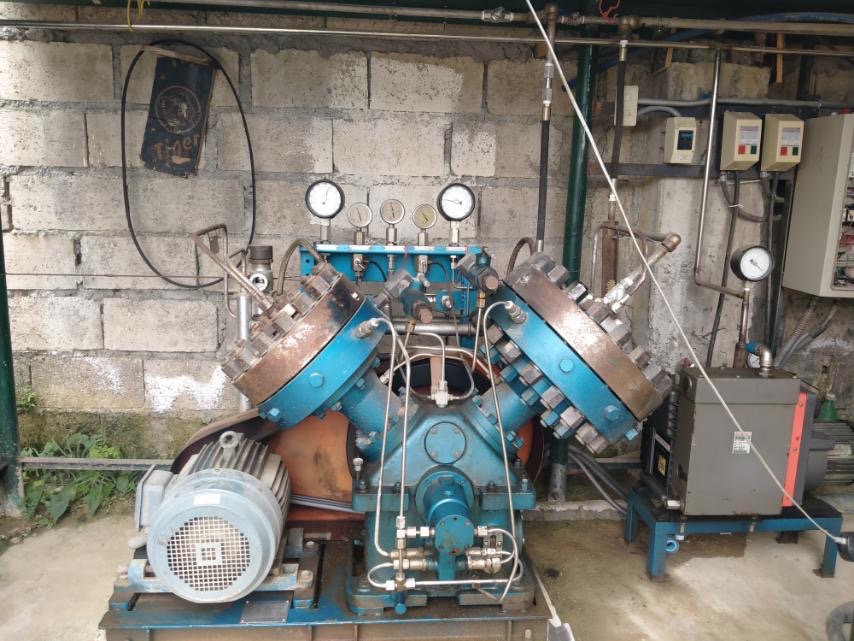 Oxygen Diaphragm Compressor